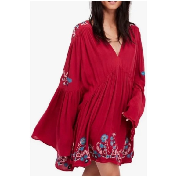 Free People Dresses & Skirts - FREE PEOPLE Te Amo Butterfly Sleeve Embroidered V-Neck Mini Dress